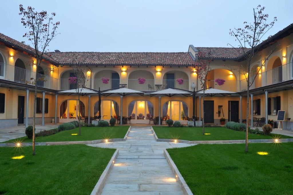 Agriturismo Cascina Varie Castagnito Экстерьер фото