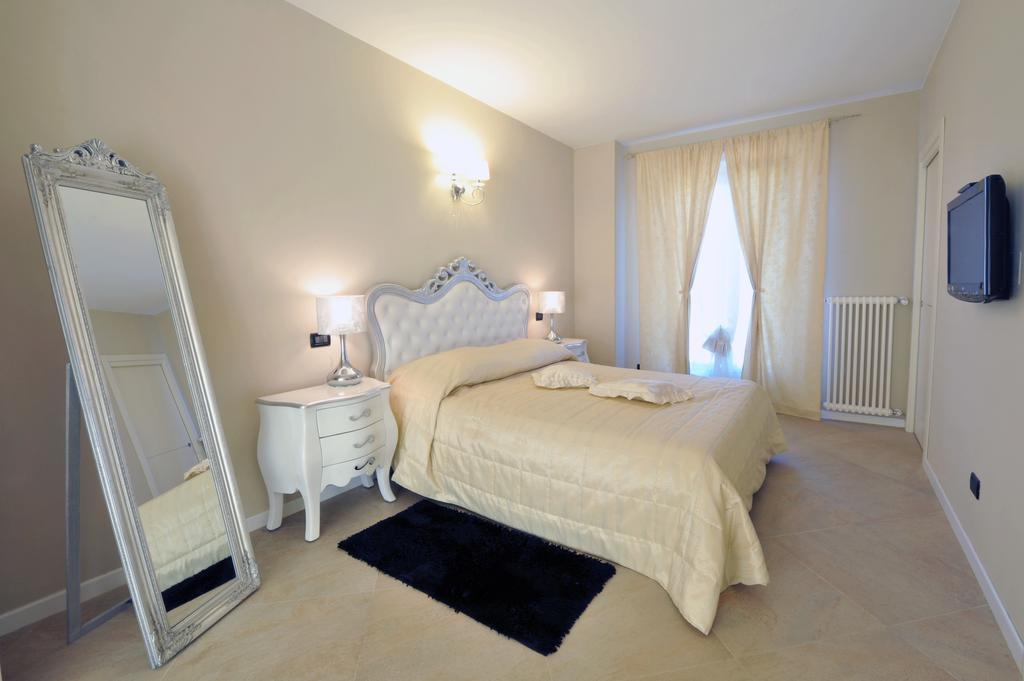 Agriturismo Cascina Varie Castagnito Экстерьер фото
