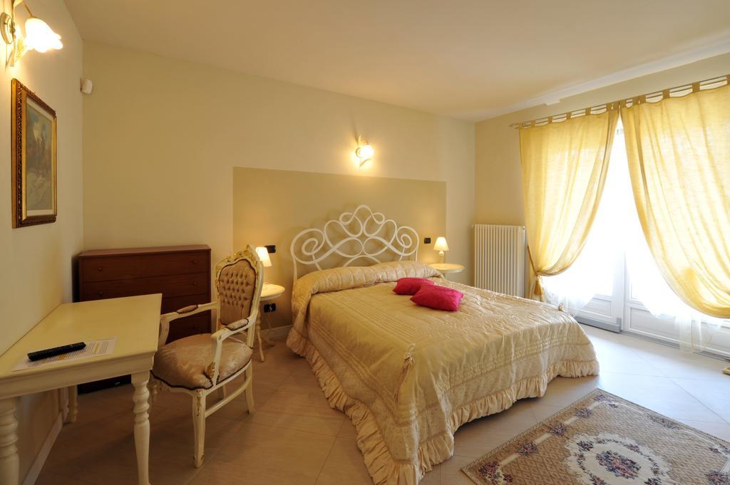Agriturismo Cascina Varie Castagnito Экстерьер фото