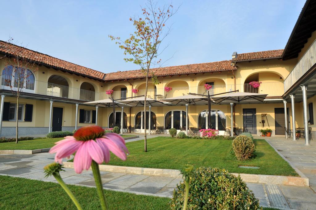 Agriturismo Cascina Varie Castagnito Экстерьер фото