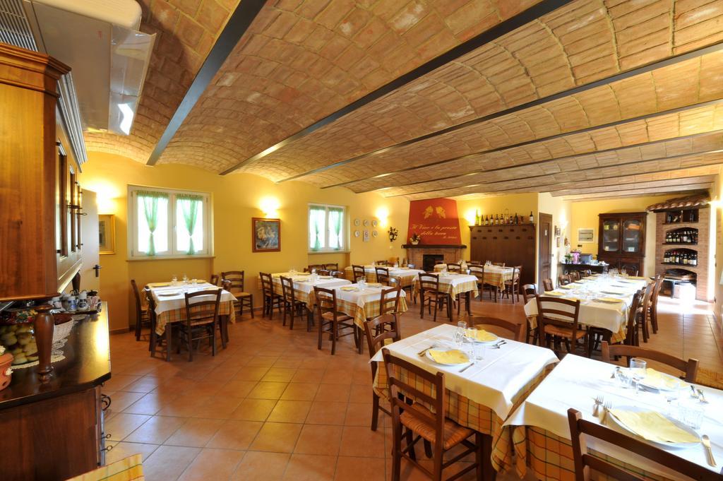 Agriturismo Cascina Varie Castagnito Экстерьер фото