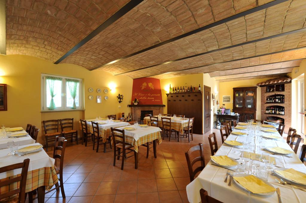 Agriturismo Cascina Varie Castagnito Экстерьер фото